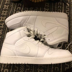 Nike Air Jordan 1 Mid White/Platinum 554724-109